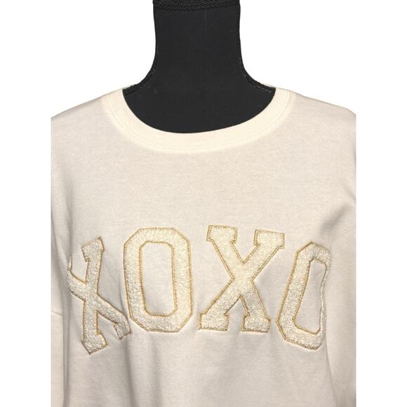 Cupcakes and Cashmere XOXO Cream Sweatshirt Cozy Casual Pullover S - Picture 3 of 6